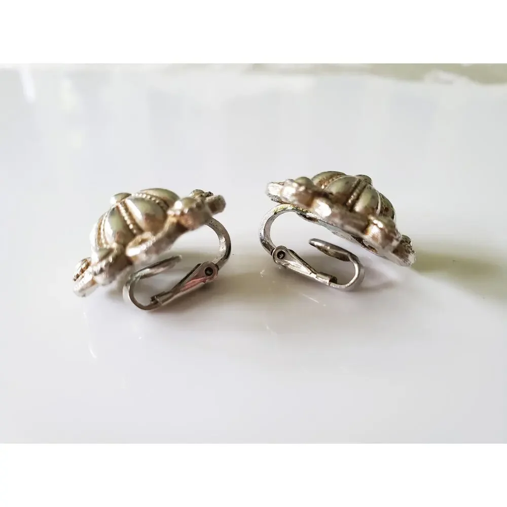 Vintage Silver Crown Trifari Clip On Earrings